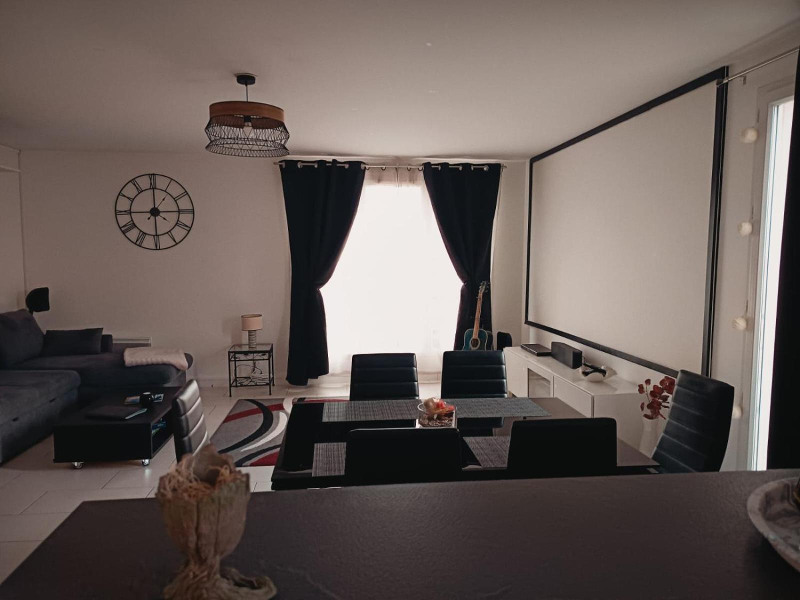 Duplex Proche Disney Avec Ecran Cinema เชสซี ภายนอก รูปภาพ
